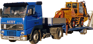 Aeby Transport Fribourg camion Schwertransport Einachs-Semitieflader 1-Achs Semitieflader